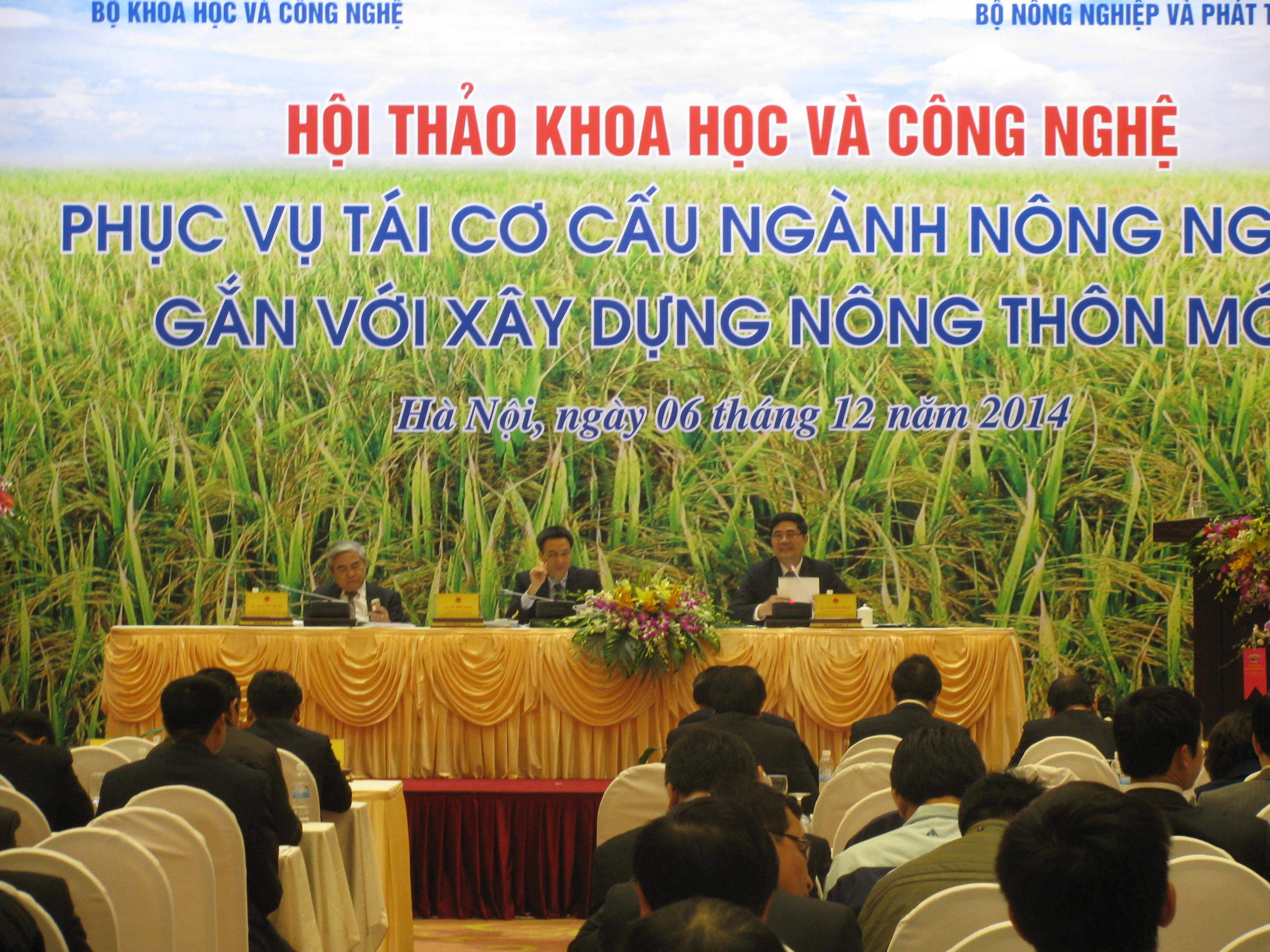 Hội thảo “KH&CN phục vụ tái cơ cấu ngành nông nghiệp gắn với xây dựng nông thôn mới”